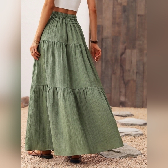 Solid Color Front Button Skirt - Picture 3 of 5